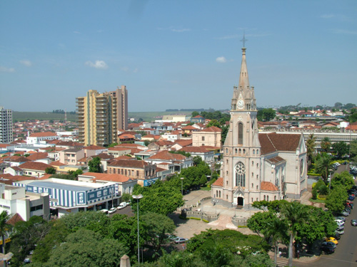 Orçamento de piscinas, equipamentos, acessórios. Projetos, implantação, manutenção.